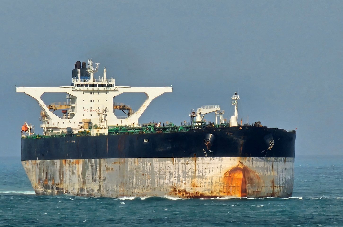 Guarda-costeira dos EUA apreende dois petroleiros em alto-mar