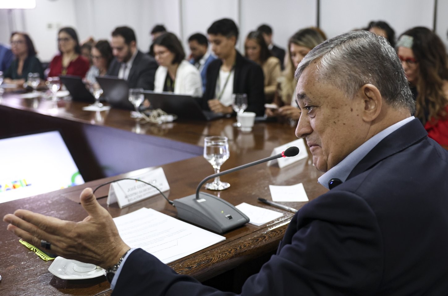 Guimarães rejeita desoneração para compensar fim da escala 6x1