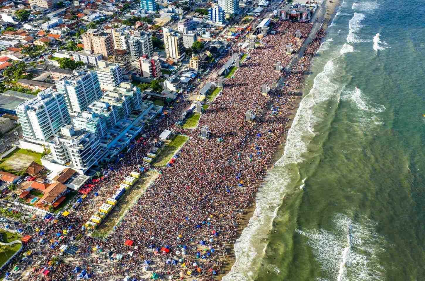 Gusttavo Lima leva multidão ao delírio no Verão Maior Paraná