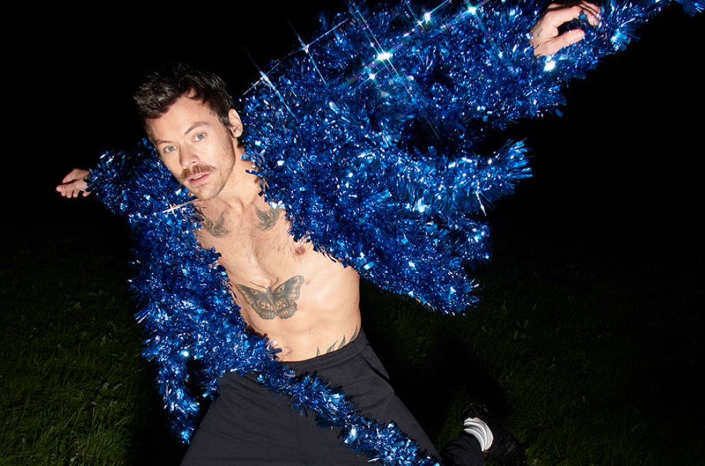 Harry Styles lança álbum como presente pessoal e celebração da liberdade