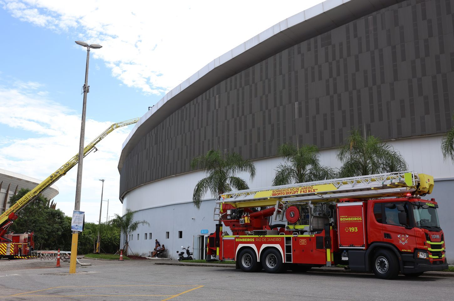 Incêndio atinge Velódromo Olímpico do Rio; pista e museu são preservados