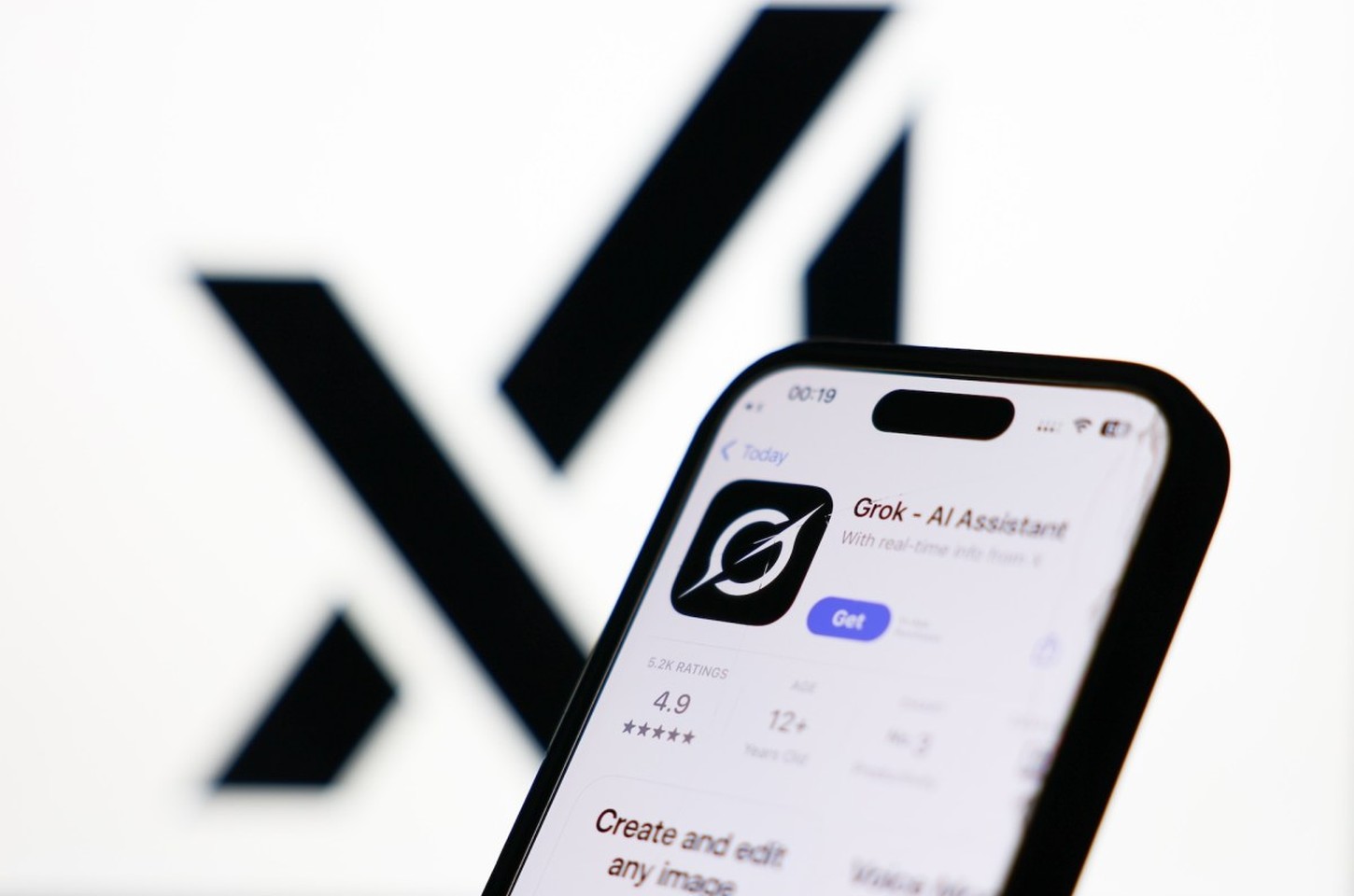 Indonésia e Malásia bloqueiam chatbot Grok da xAI por conteúdo sexualizado