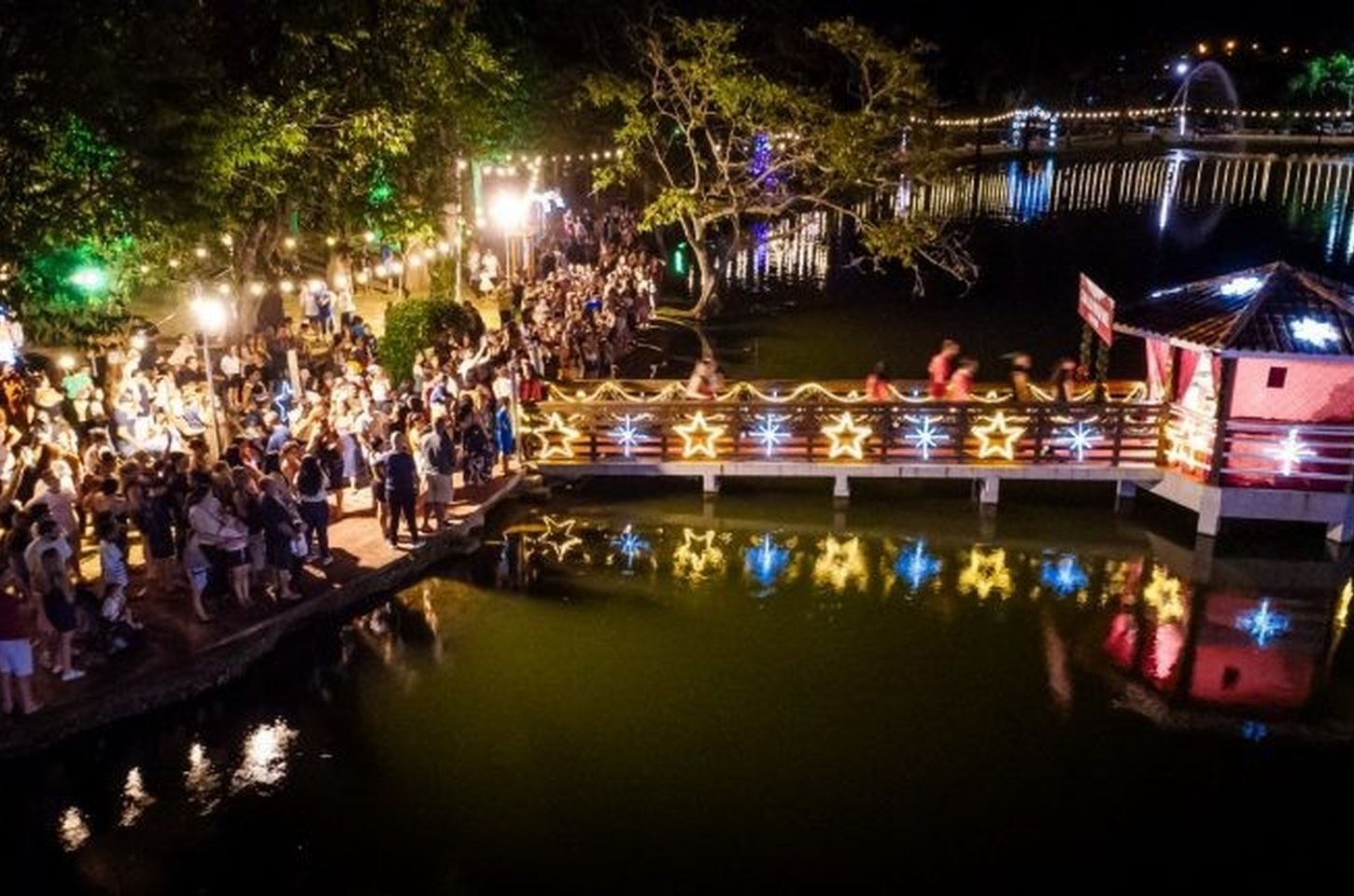 Interior paulista se ilumina para o Natal com atrações para toda a família