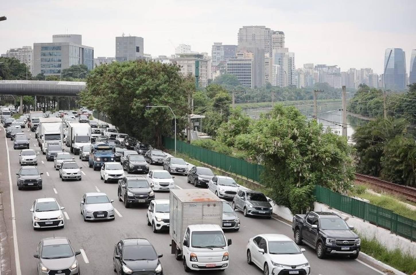 IPVA 2026 em SP: calendário de março segue para placas 8, 9 e 0