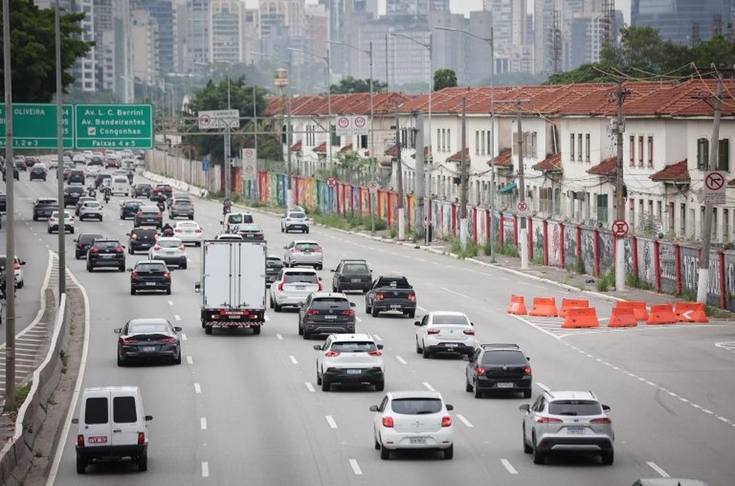 IPVA 2026 em SP: calendário retomado e prazo para placas 6 termina nesta quinta
