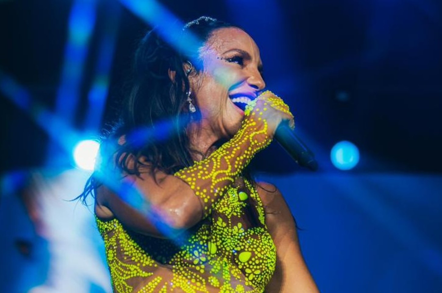 Ivete Sangalo comemora Carnaval 2026 com agenda intensa e novidades
