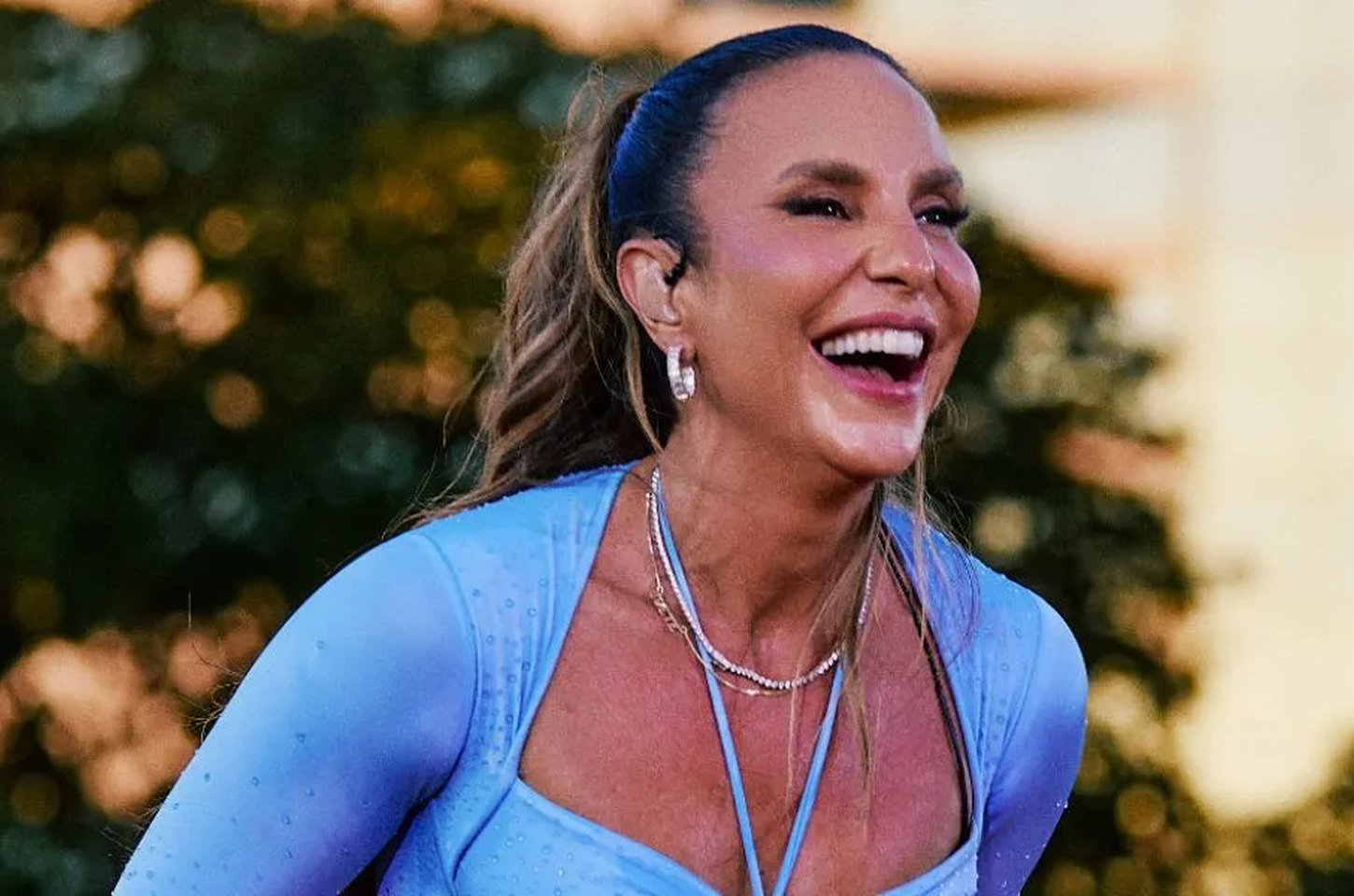 Ivete Sangra Clara Nunes em Porto Alegre com axé, samba e pagode
