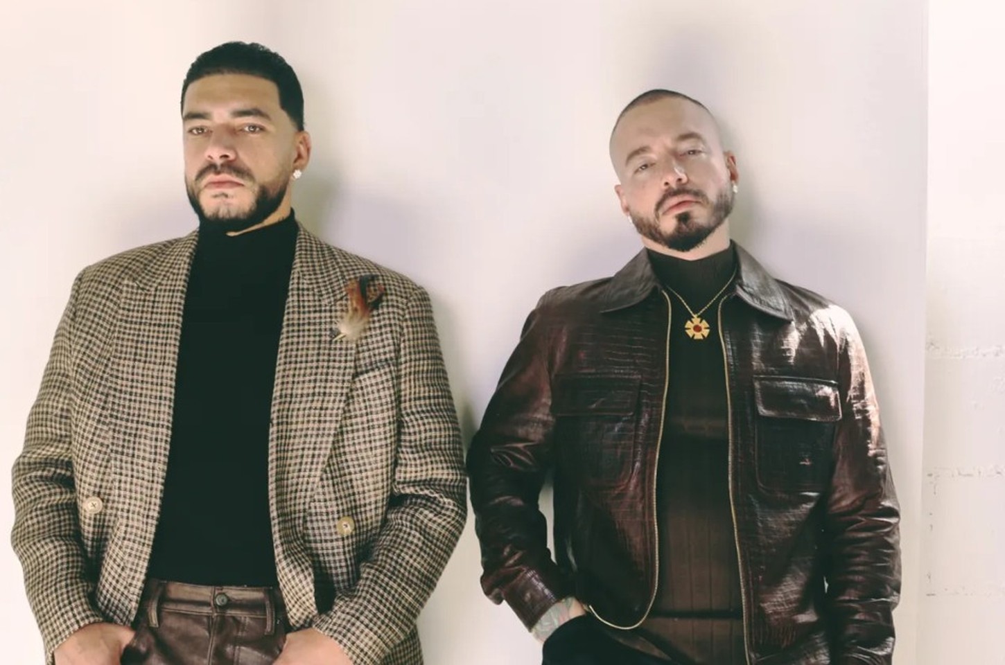 J Balvin e Ryan Castro anunciam álbum colaborativo "OMERTA"