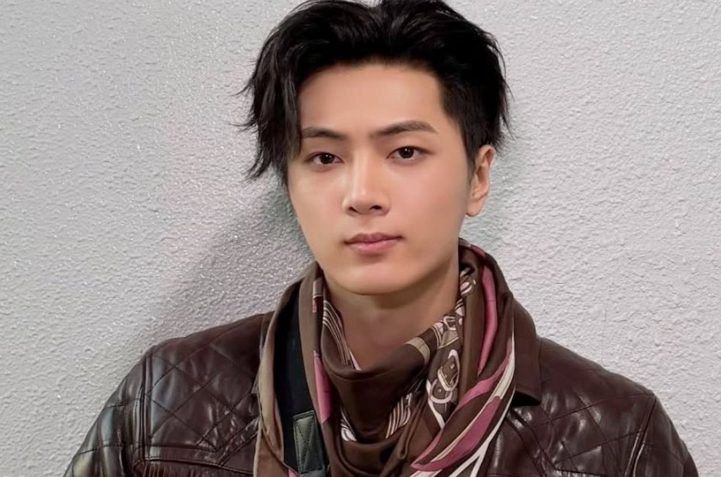 Jay do ENHYPEN pede respeito aos membros em live de aniversário