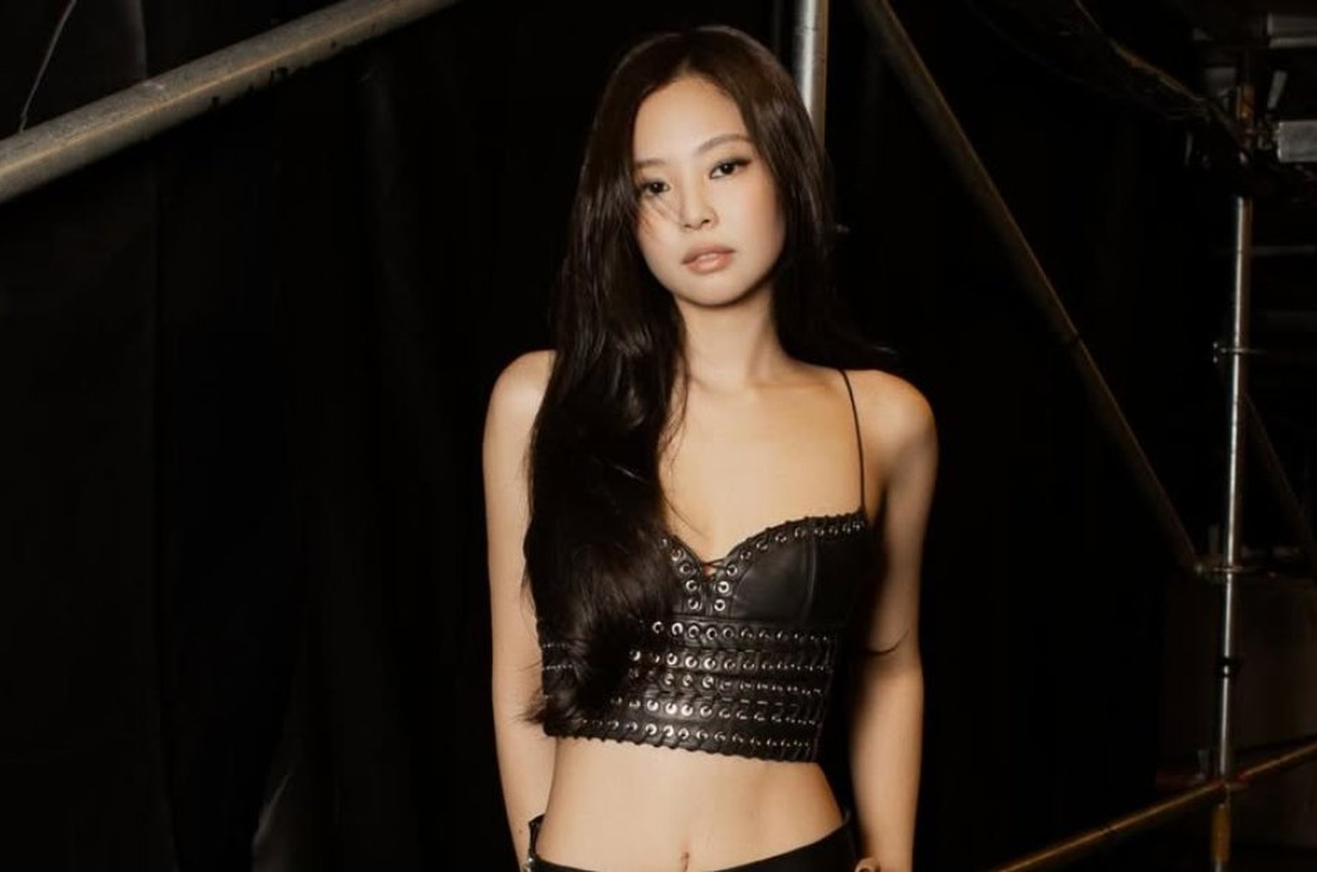 Jennie do BLACKPINK compra antiga embaixada em Seul por R$ 72 milhões