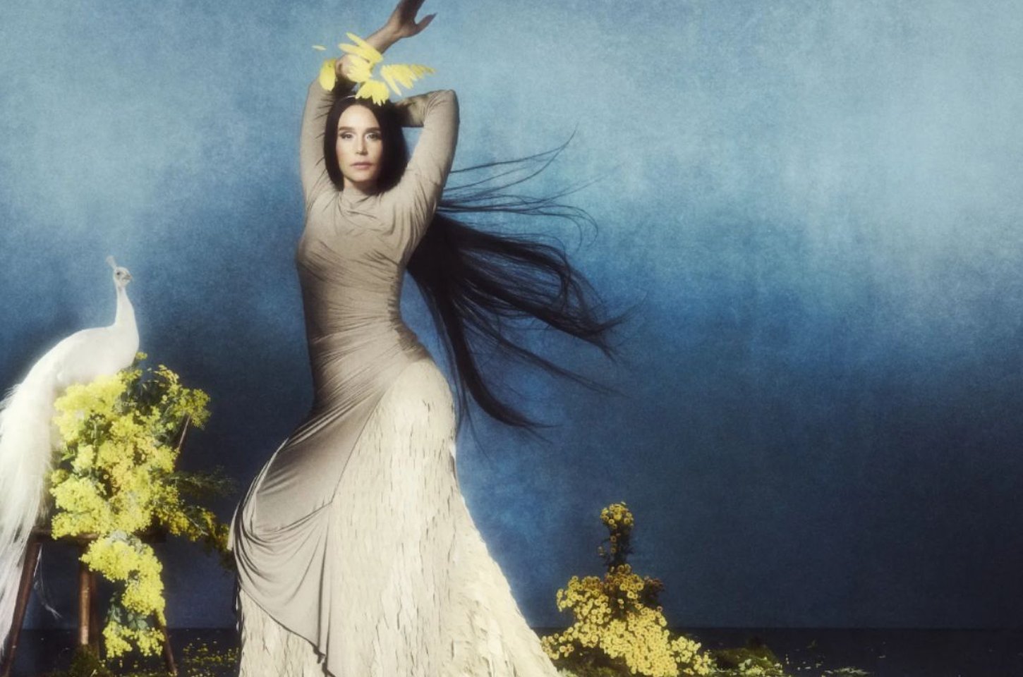 Jessie Ware lança 'Superbloom' e mantém viva a pista de dança