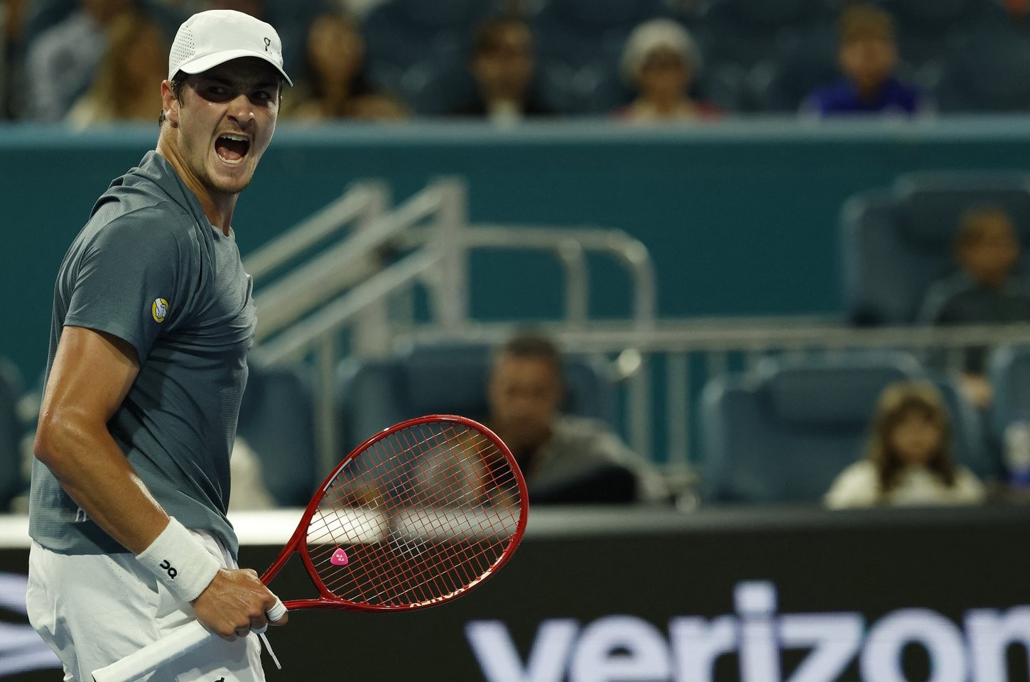 João Fonseca avança às oitavas de final em Monte Carlo