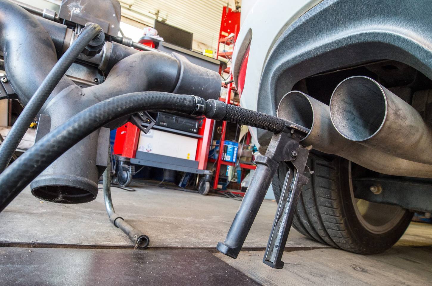 Justiça condena Volkswagen a pagar R$ 15 milhões por fraude em emissões de diesel
