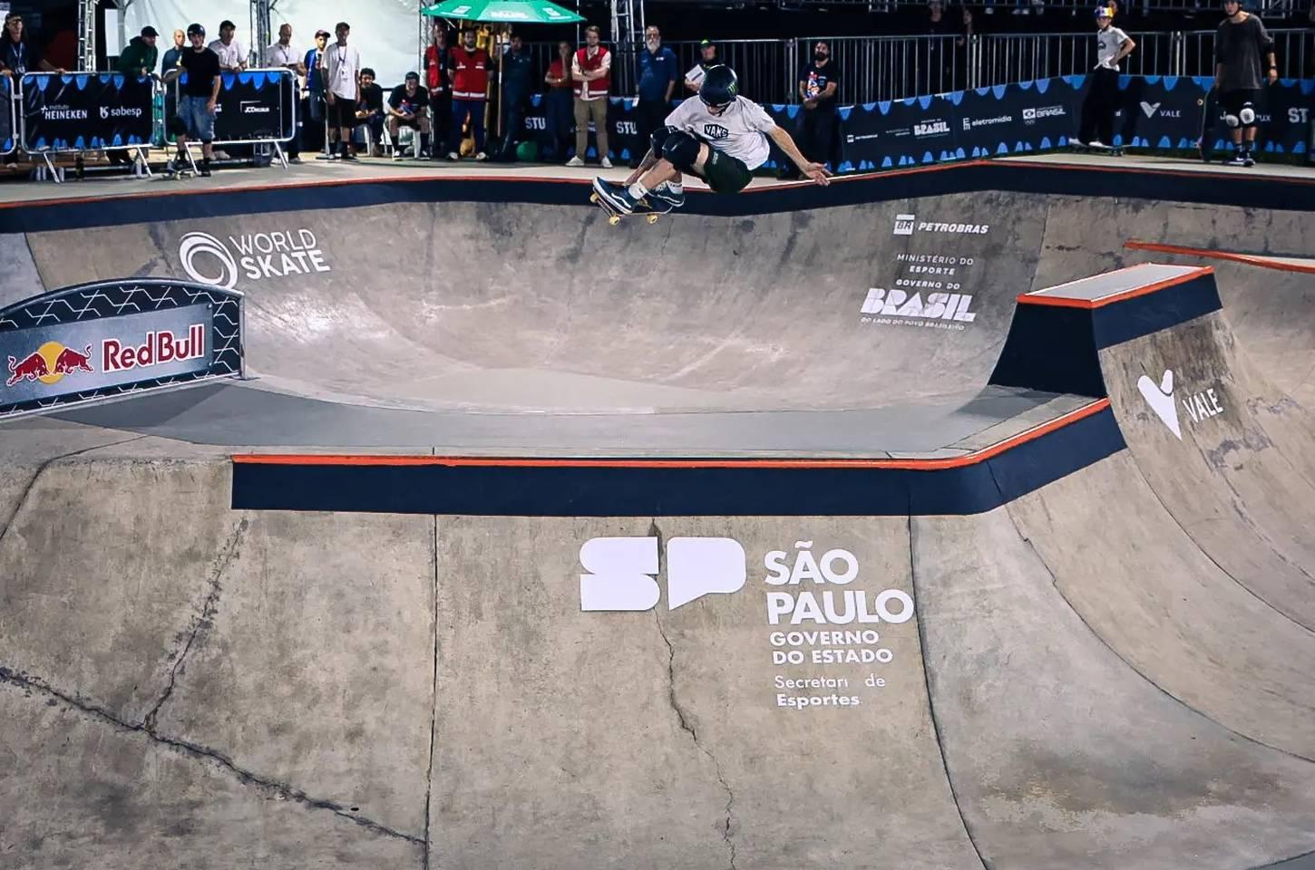 Kalani Konig conquista prata no Mundial de Skate Park em São Paulo