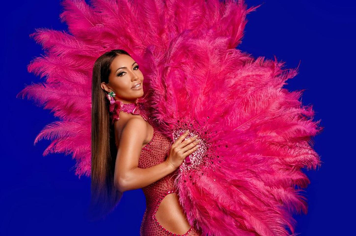 Karinah viraliza com coreografia e vive agenda agitada no Carnaval