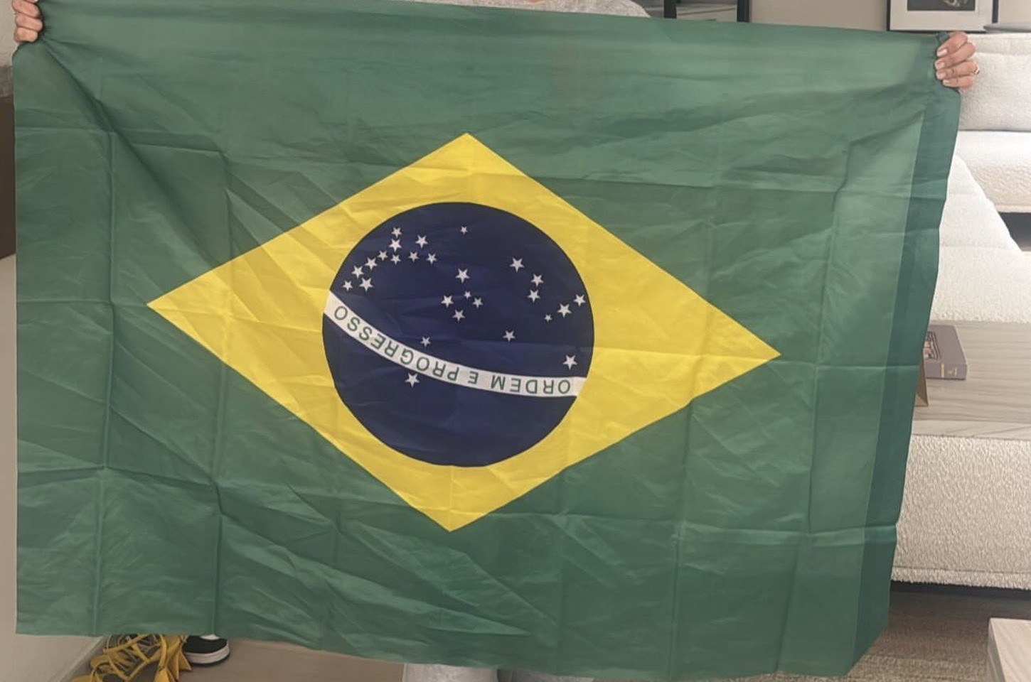 Leigh-Anne Pinnock vive Carnaval intenso no Brasil e celebra experiência