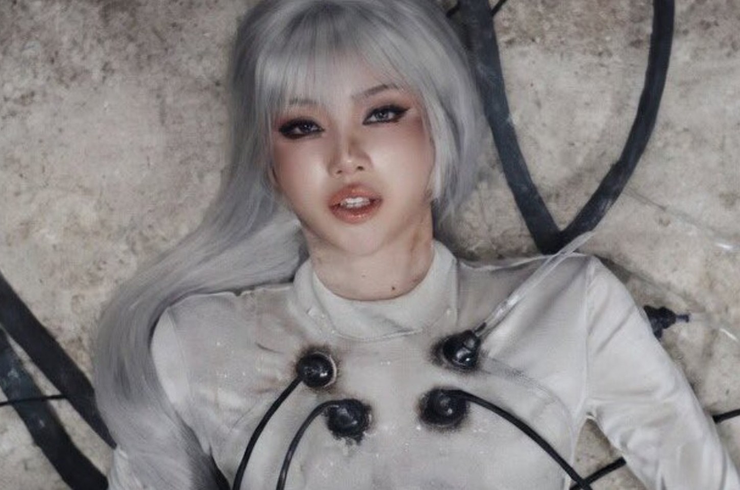 LISA se liberta em 'Bad Angel', nova parceria com DJ Anyma