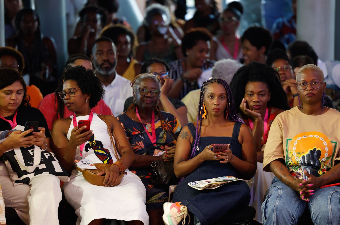 Literatura é central na vida de frequentadores da Flup 2025, aponta pesquisa