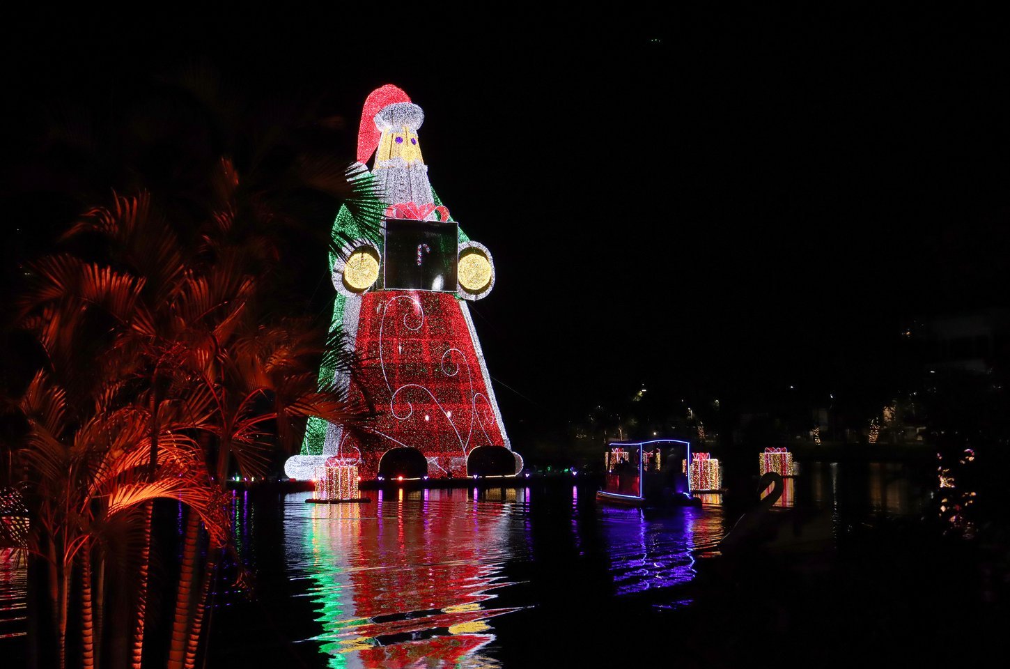 Londrina entra para o Guiness com o maior Papai Noel do mundo