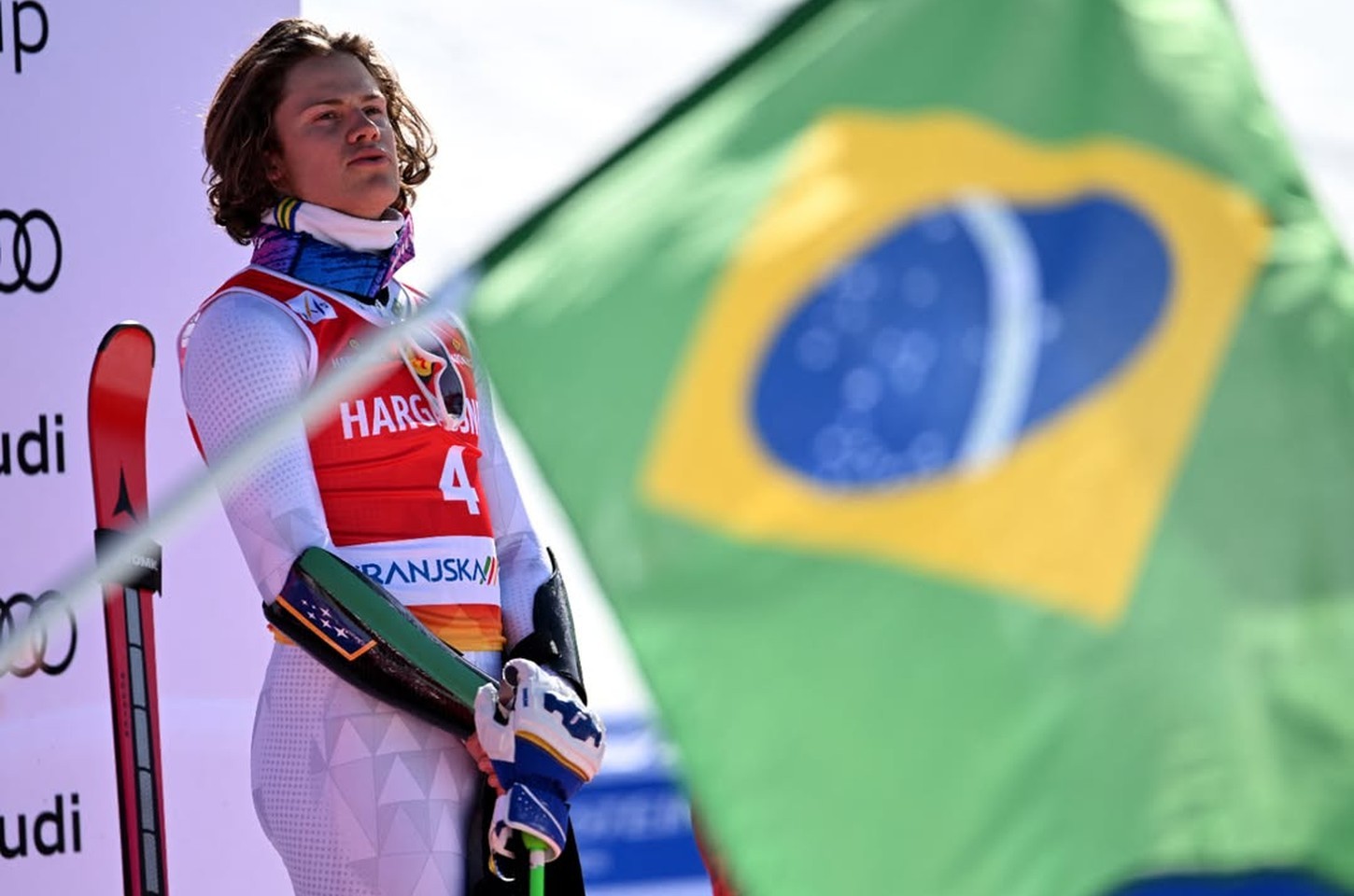 Lucas Pinheiro Braathen conquista título inédito na Eslovênia
