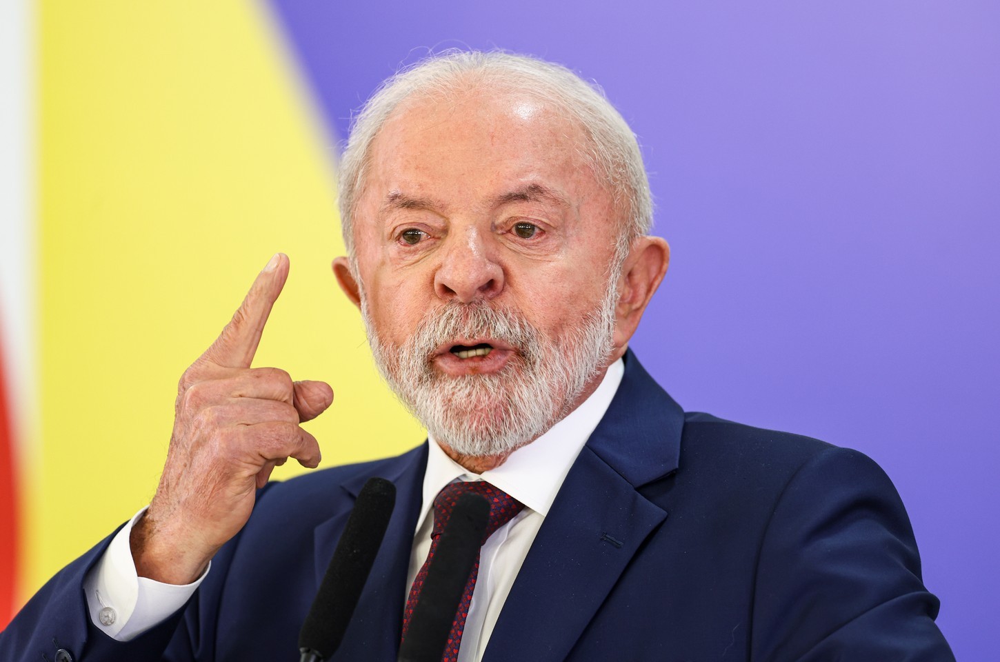 Lula busca diálogo com Trump para evitar conflito na Venezuela