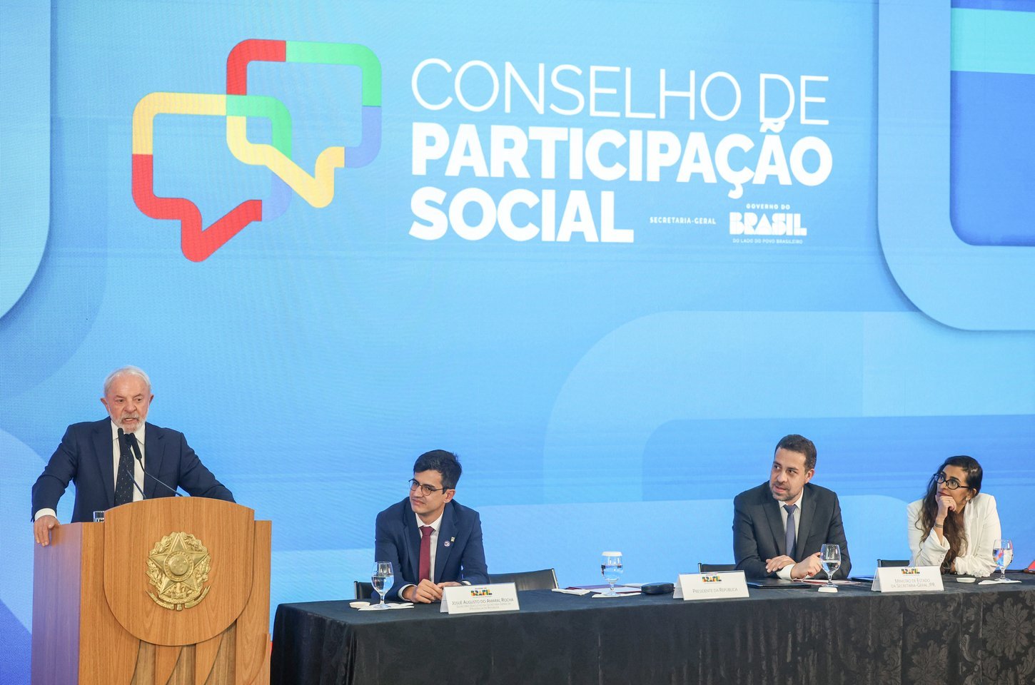 Lula coloca combate à violência contra a mulher como prioridade de governo