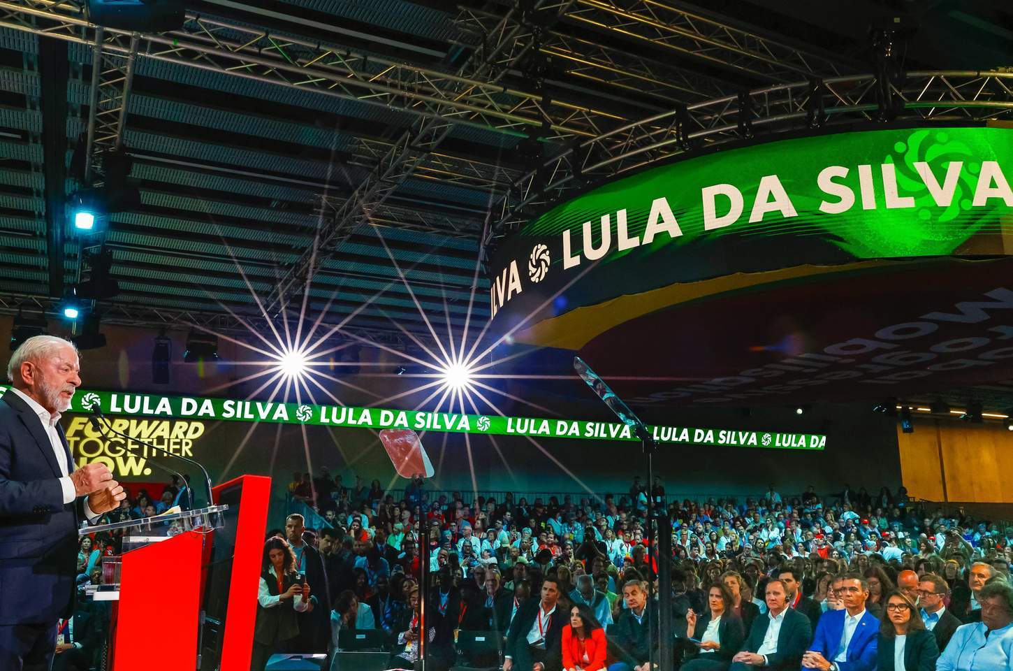 Lula defende coerência progressista e critica neoliberalismo em evento na Espanha