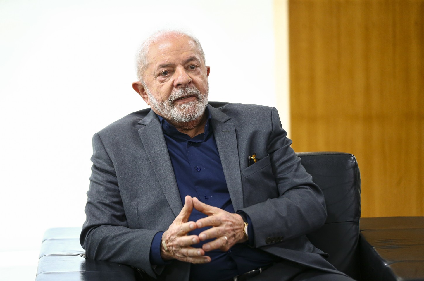 Lula defende democracia na Venezuela como prioridade sobre retorno de Maduro