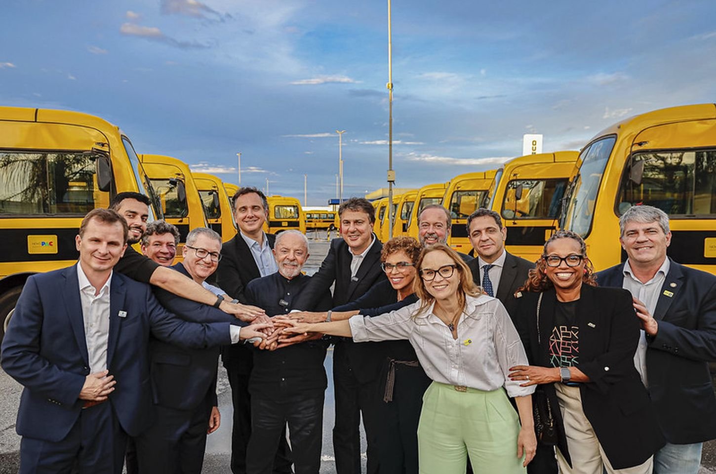 Lula defende educação como forma de salvar o país em evento em Minas