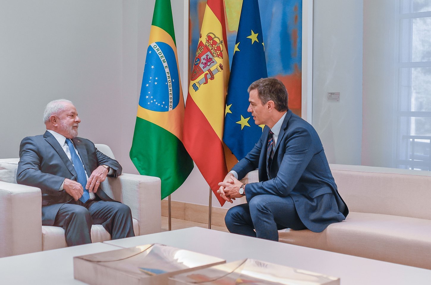 Lula e primeiro-ministro espanhol discutem acordo Mercosul-UE e Venezuela