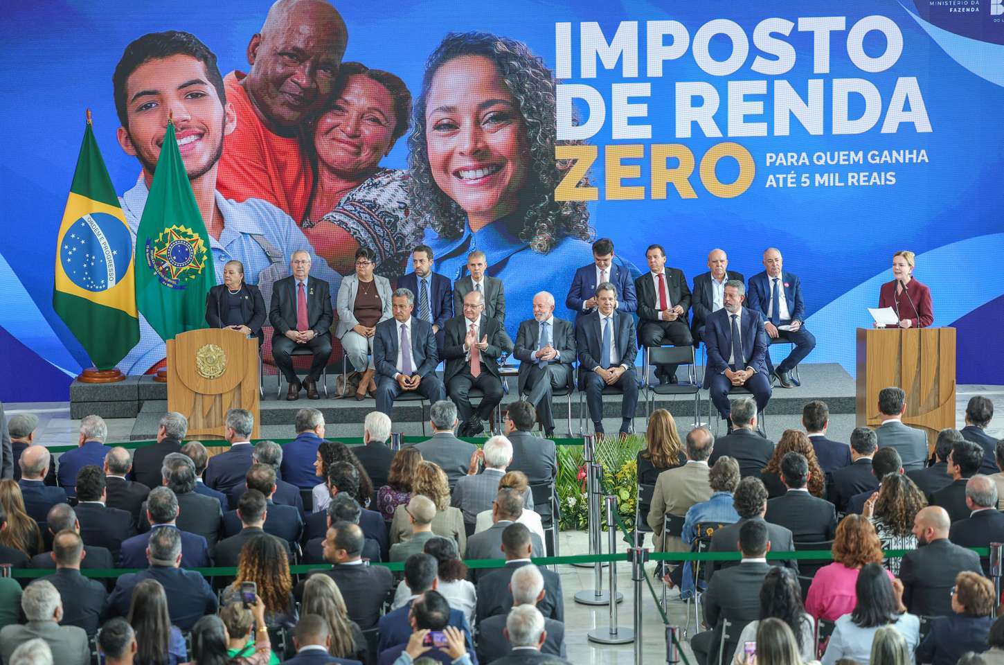 Lula sanciona isenção do IR para quem ganha até R$ 5 mil