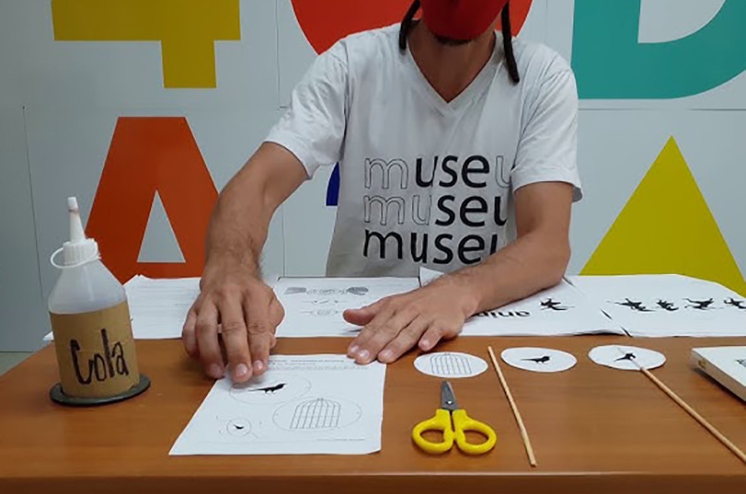 MAC Paraná oferece oficina gratuita de animação em papermotion