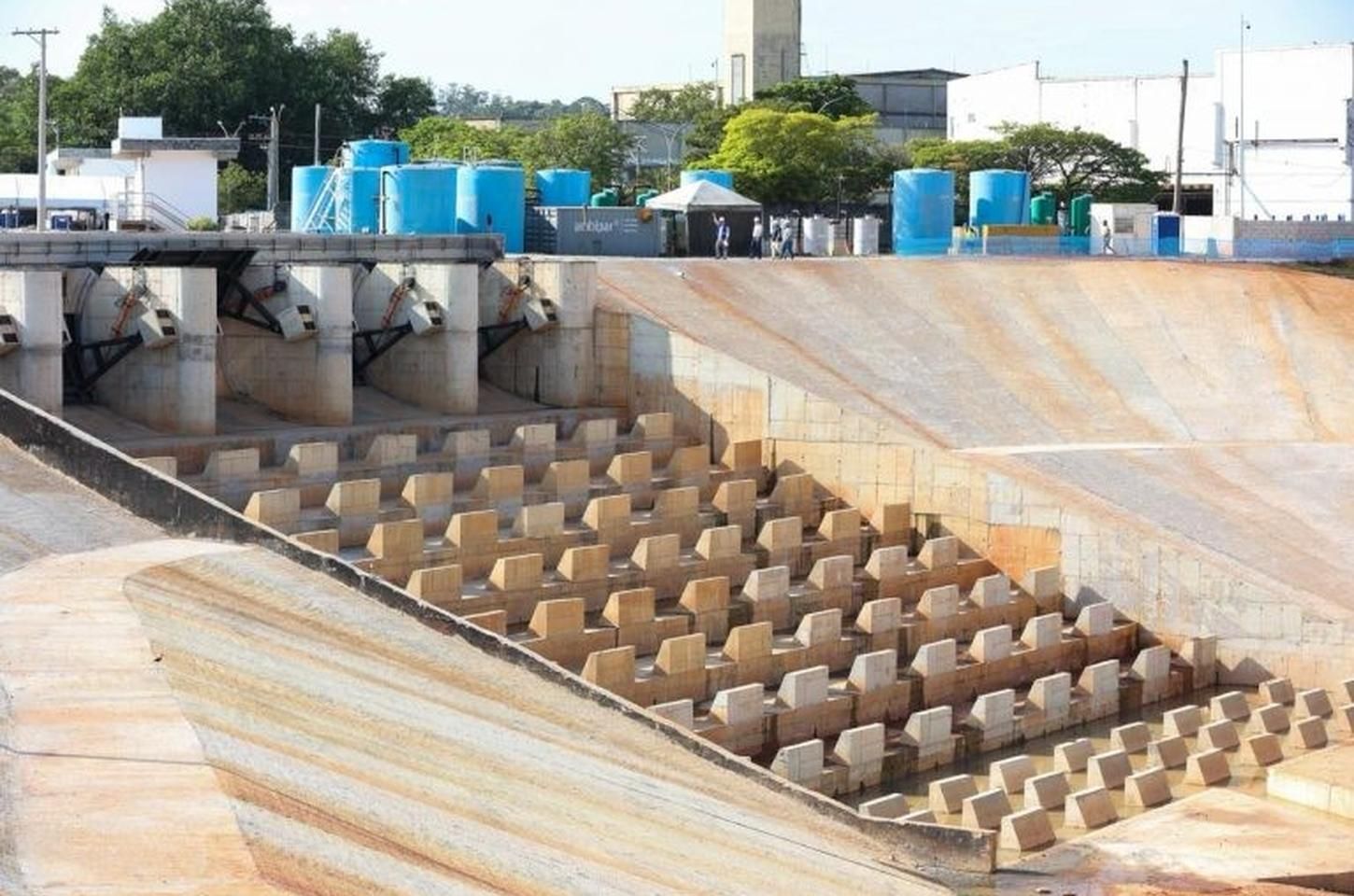 Maior piscinão da América Latina começa a operar em SP