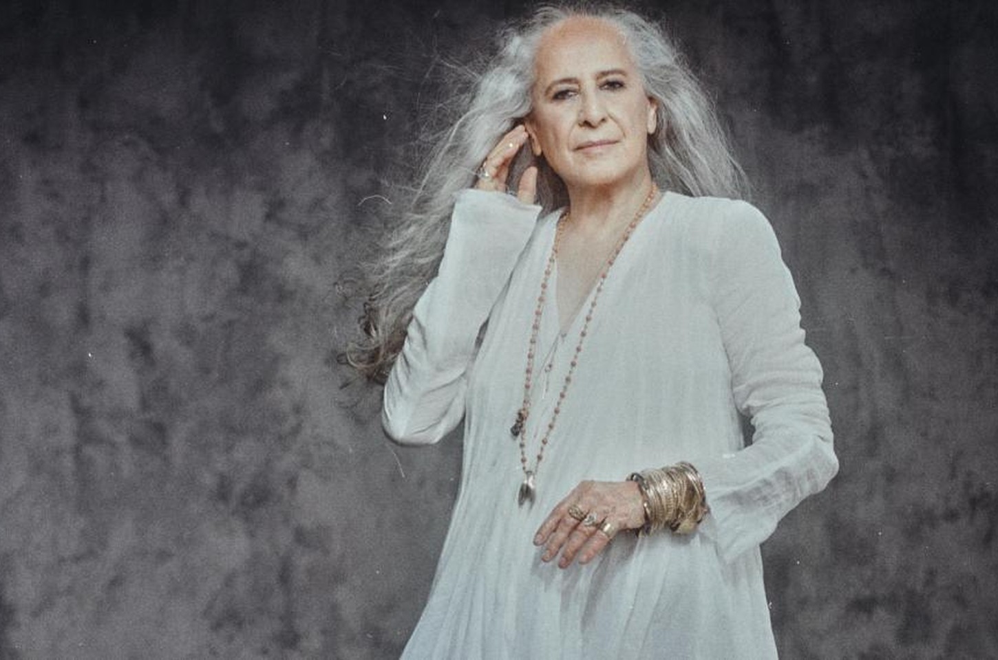 Maria Bethânia volta ao Coala Festival em 2026 para celebrar 60 anos de carreira