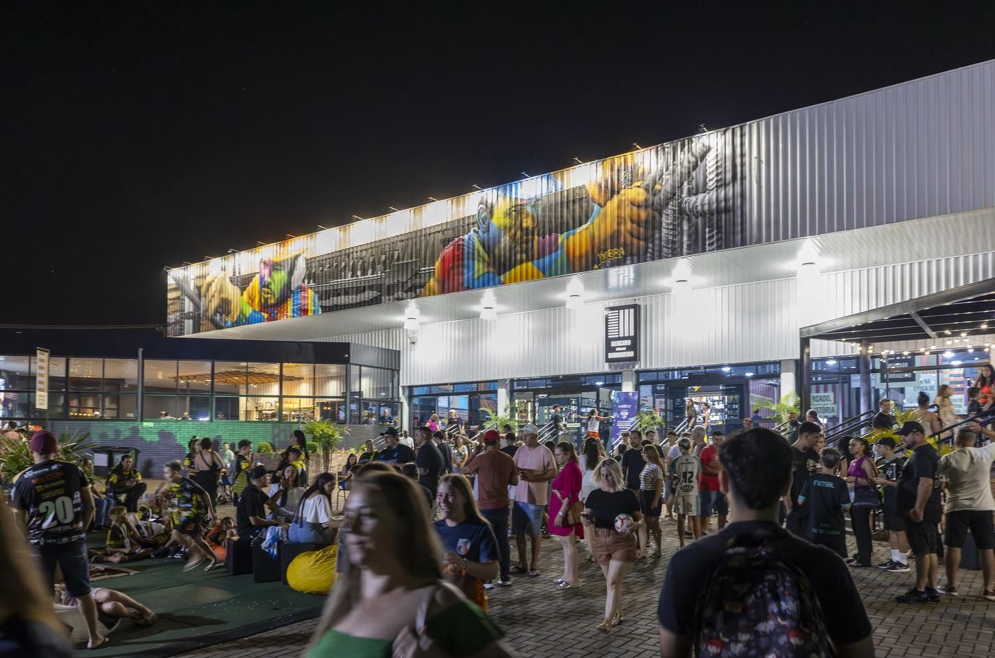 Mercado Público Barrageiro se consolida como atração gastronômica e cultural em Foz do Iguaçu
