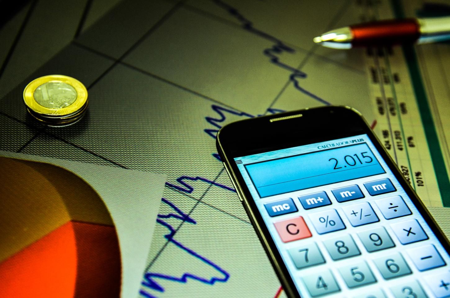 Mercado reduz projeção de inflação para 4,36% em 2025, dentro da meta