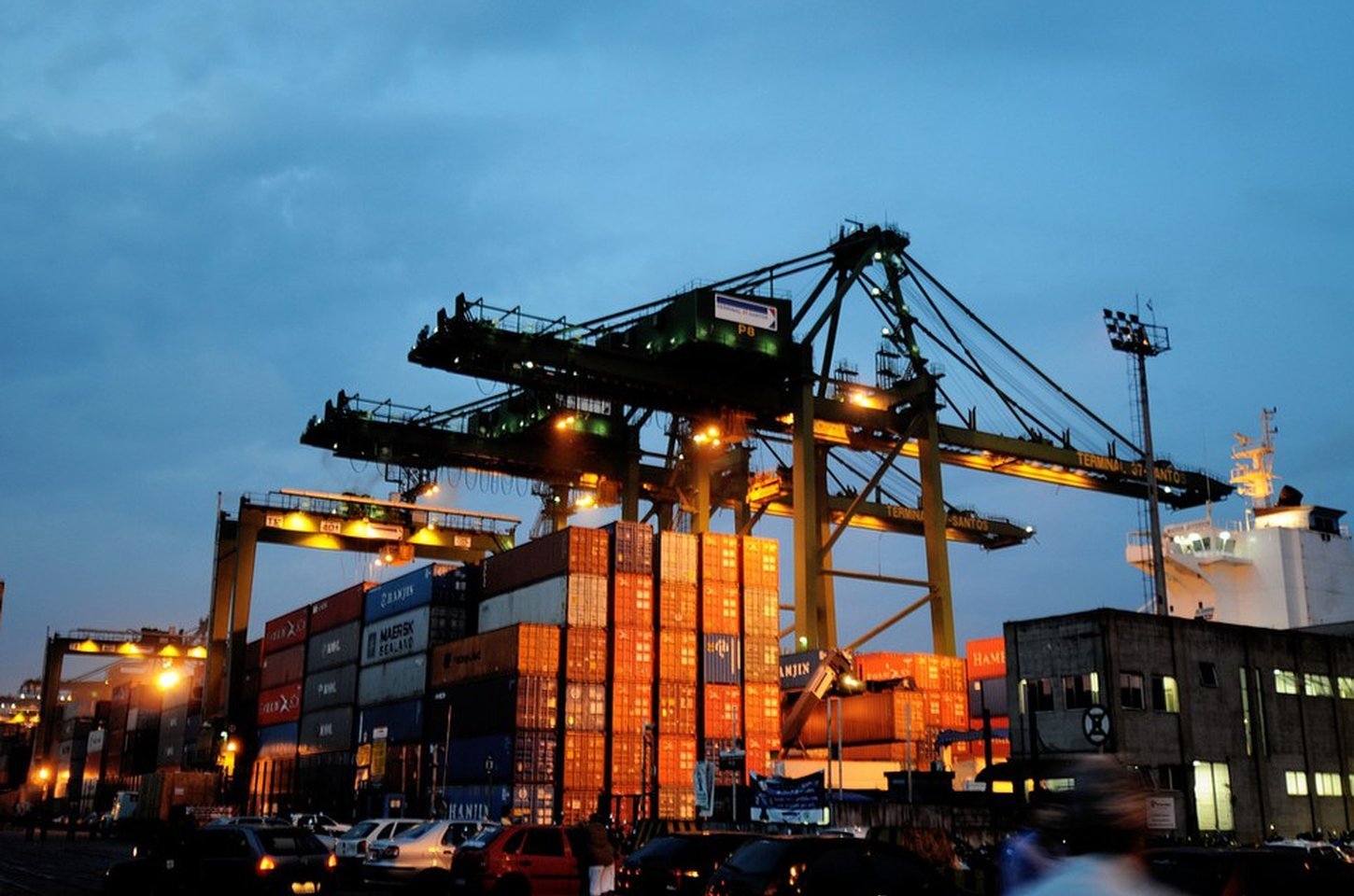 Ministério da Fazenda reduz projeção de crescimento do PIB para 2025