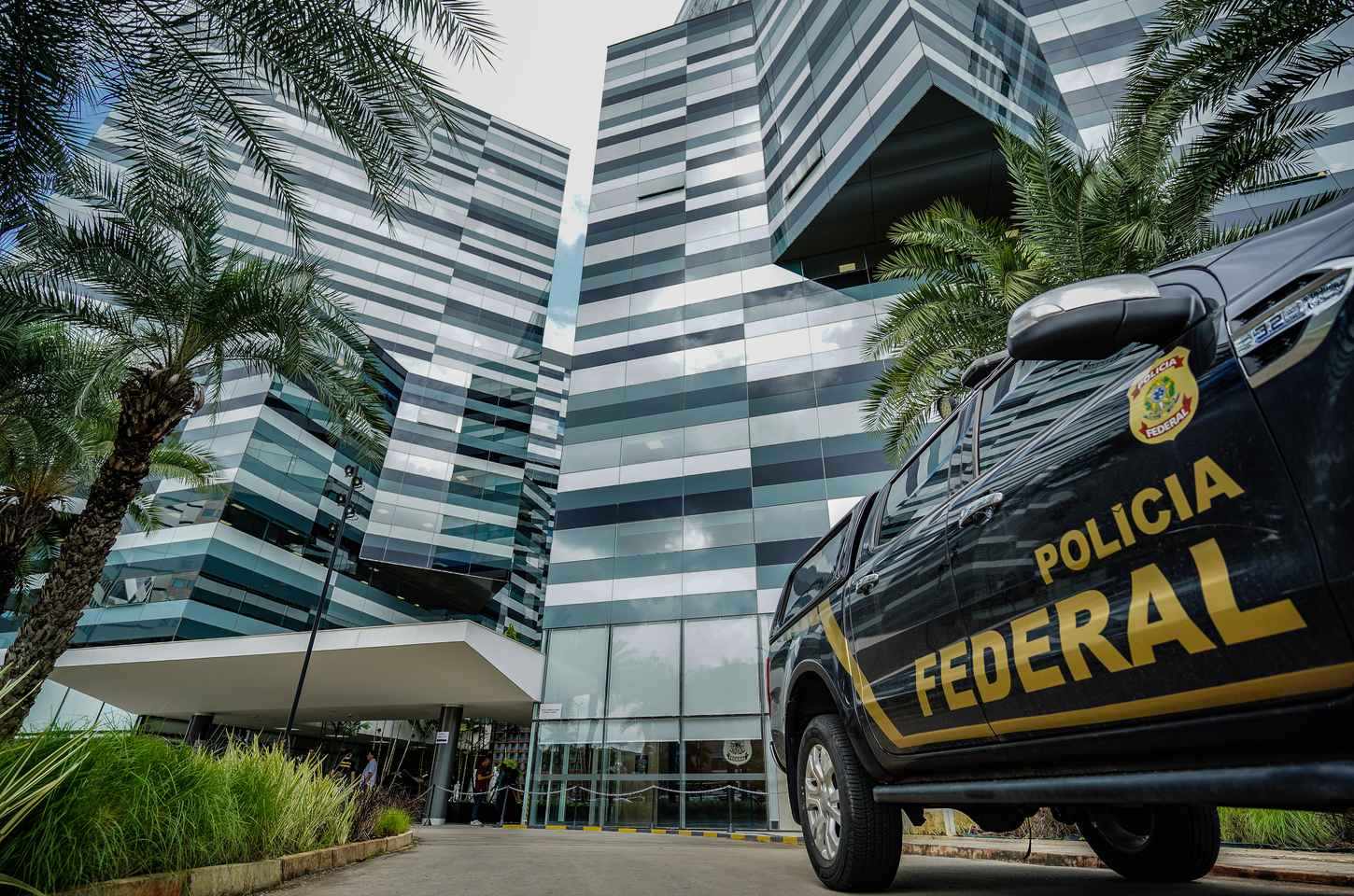 Ministério da Justiça demite Ramagem e Torres da Polícia Federal