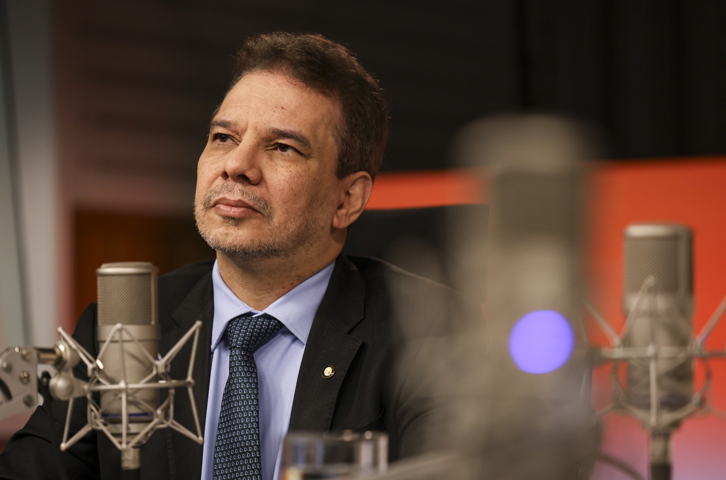 Ministro diz que programa contra crime organizado vai transformar presídios em cadeias seguras