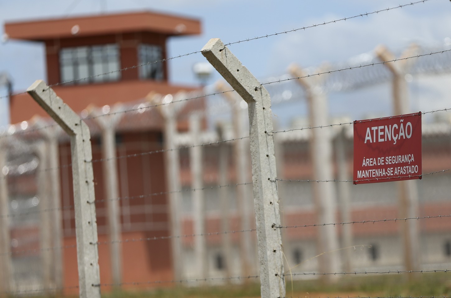 Ministro do STF autoriza transferência de banqueiro para presídio federal
