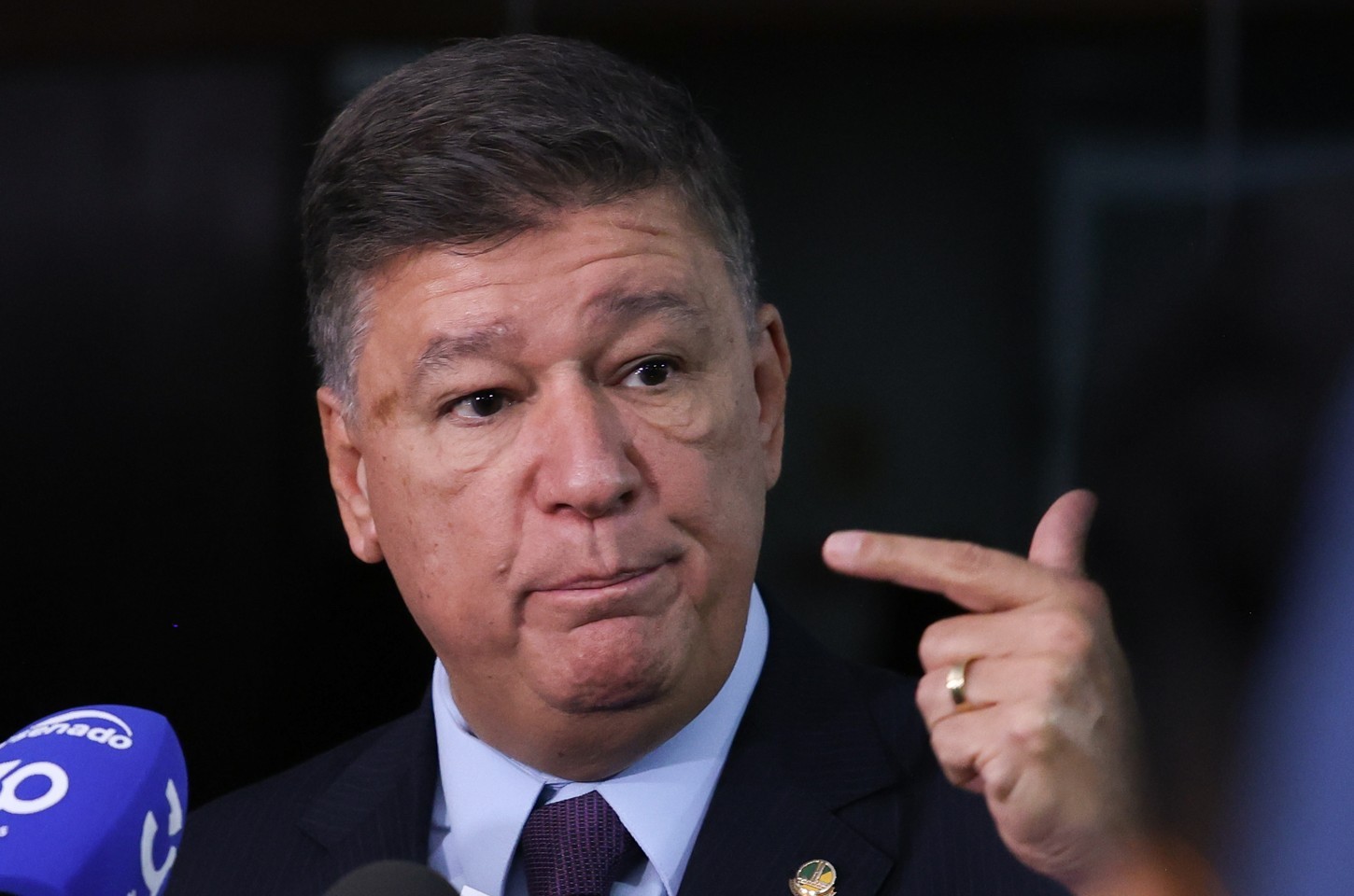 Ministro do STF dá prazo para Senado e senador explicarem repasses à igreja