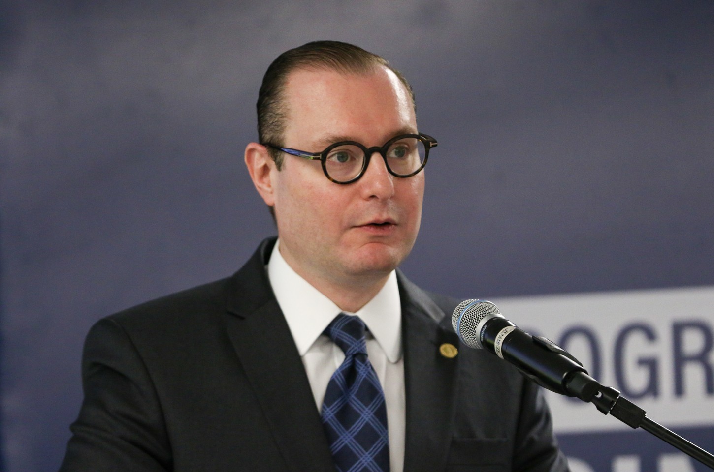 Ministro do STF garante direito ao silêncio a empresária na CPMI do INSS