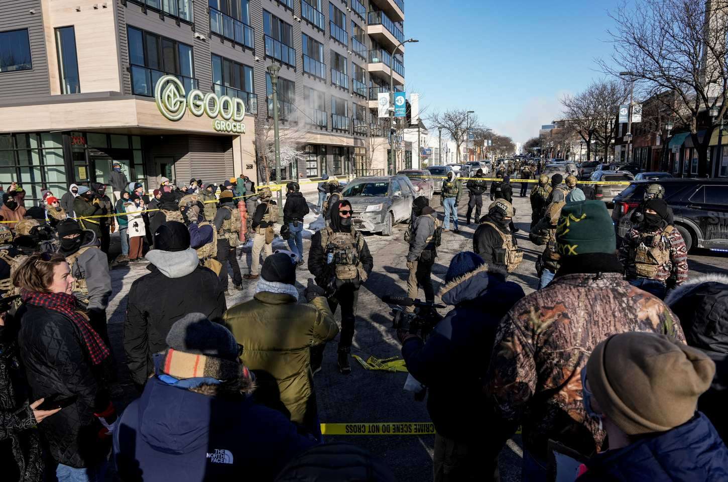 Minneapolis pede Guarda Nacional após morte de enfermeiro em protesto