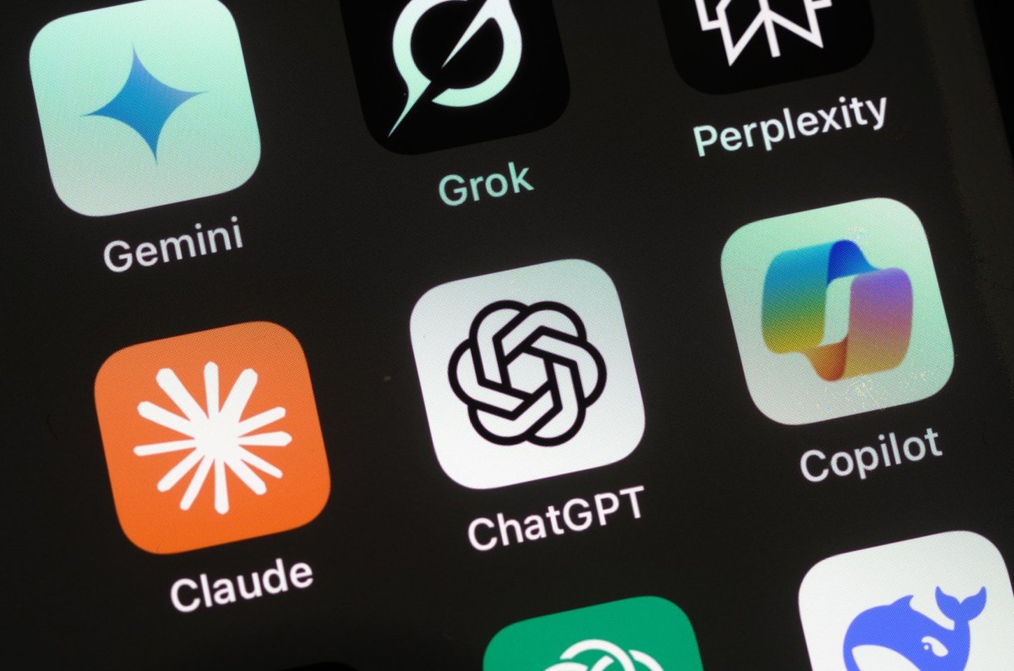 Modelos de imagem impulsionam downloads de apps de IA, mas nem sempre geram receita