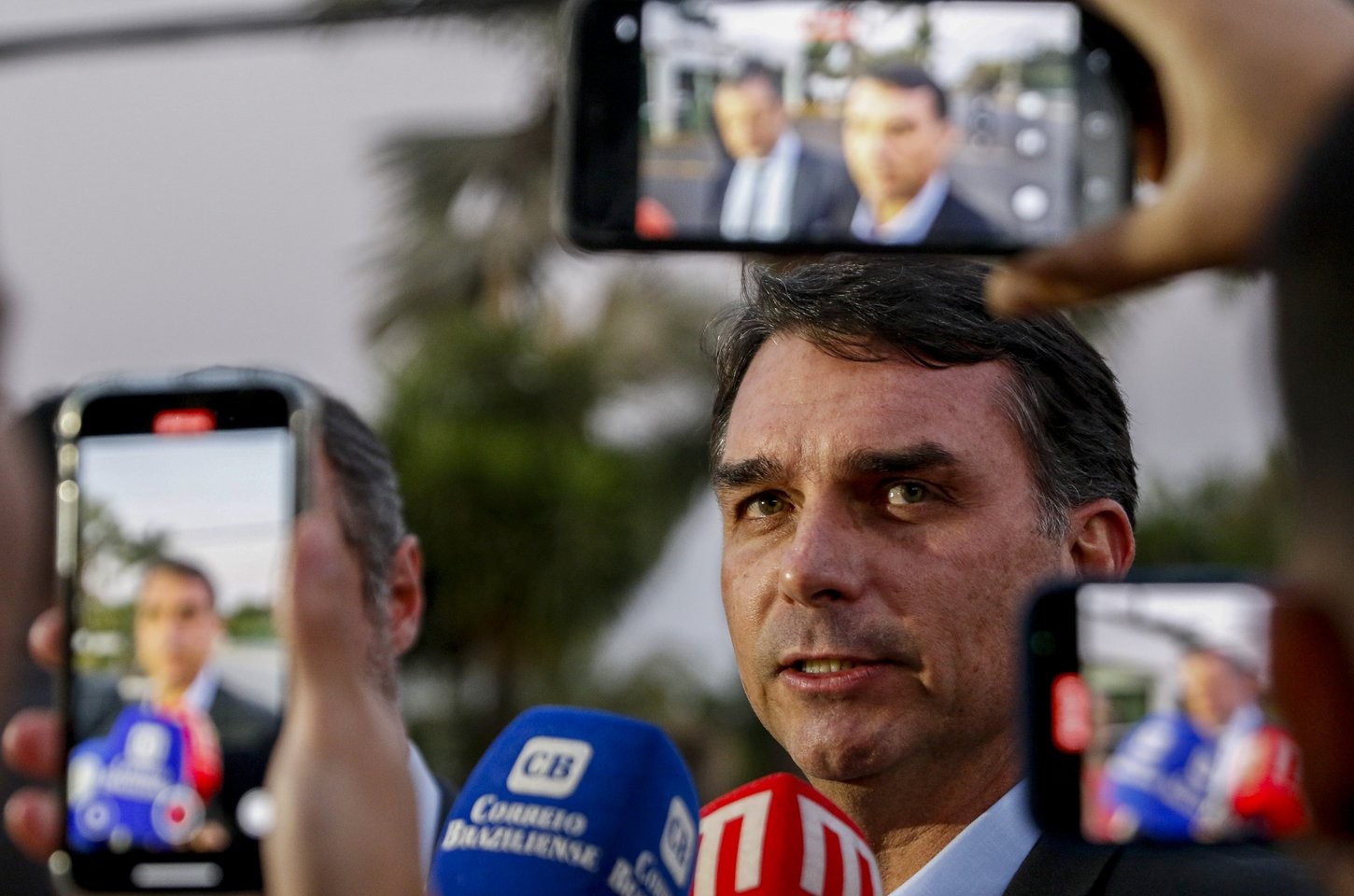 Moraes autoriza visitas dos filhos a Bolsonaro na prisão da PF