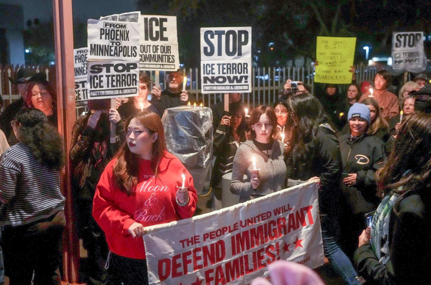 Morte de mulher por agente do ICE gera protestos em Minneapolis