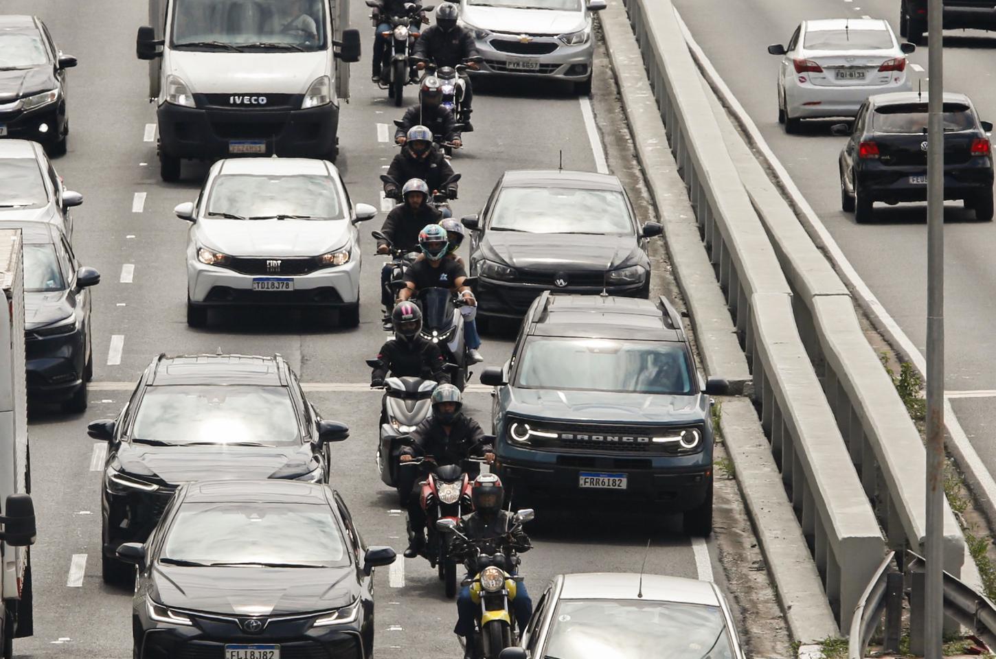 Mortes no trânsito de São Paulo atingem maior número desde 2015