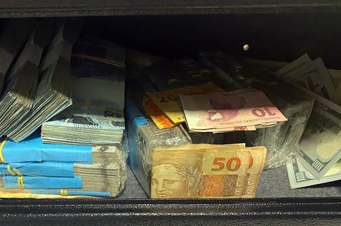 MPRJ fecha 2025 com quase R$ 1 bilhão bloqueado de organizações criminosas