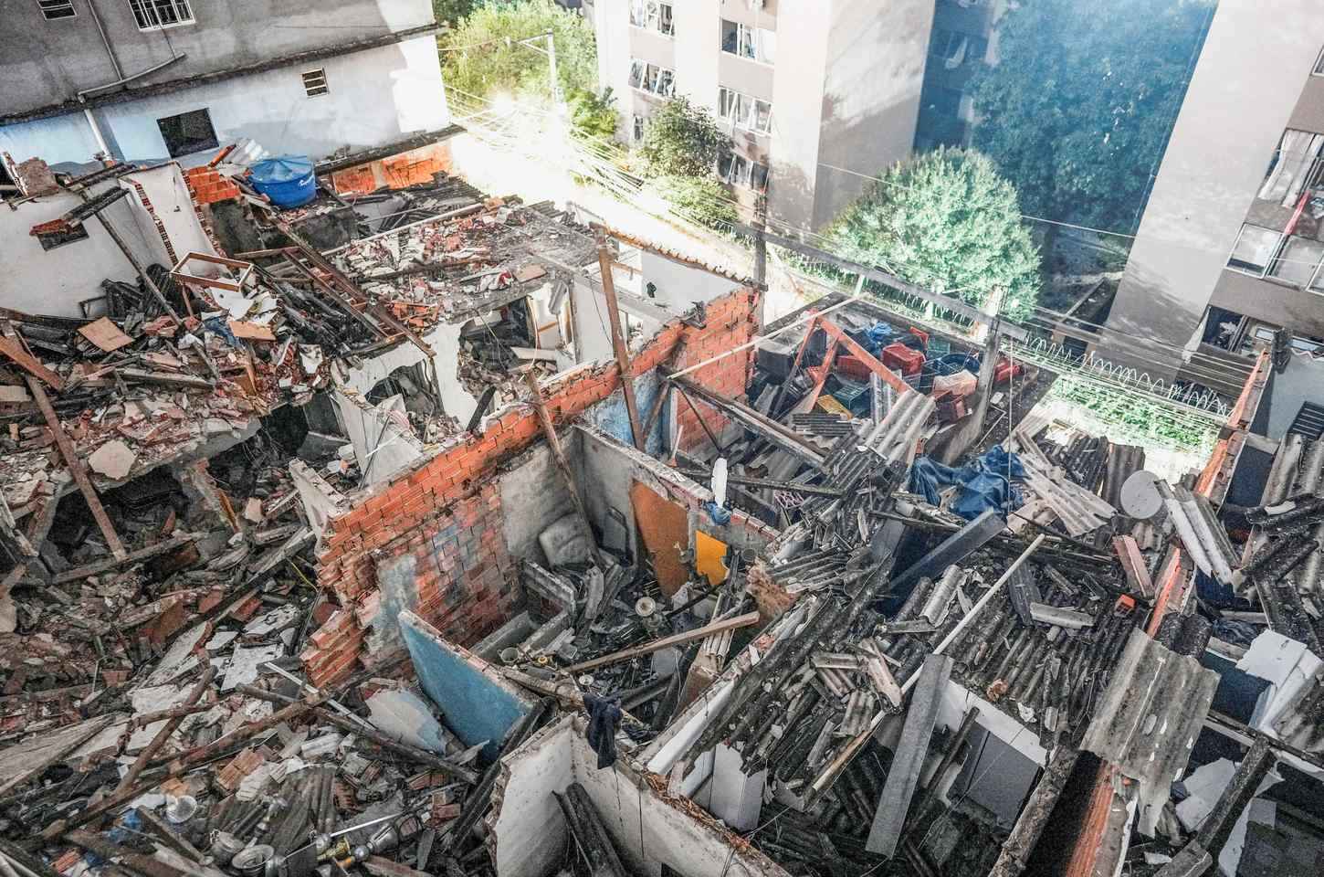 MPSP está no local da explosão no Jaguaré para avaliar danos