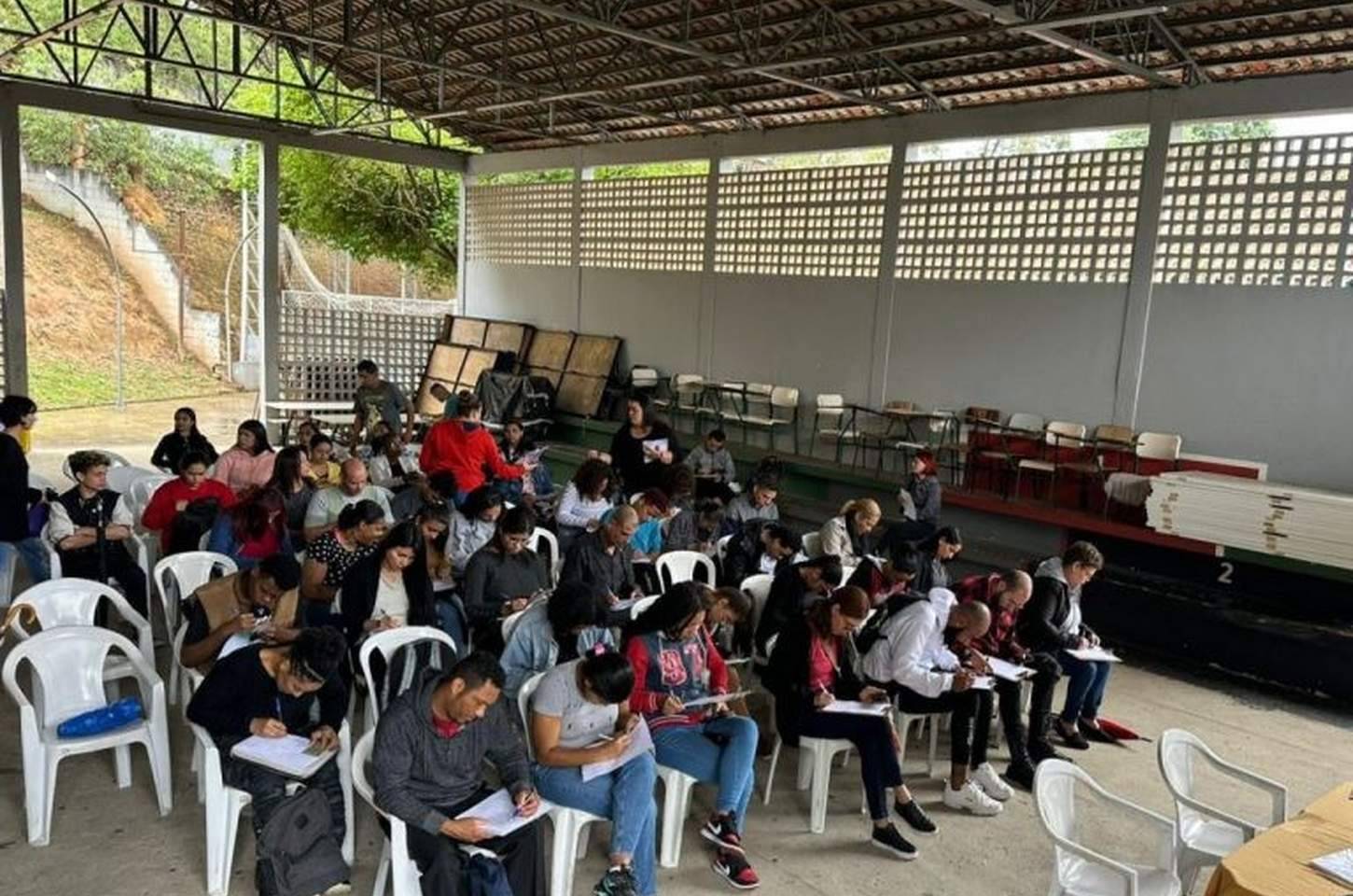 Mutirão de emprego em Ferraz de Vasconcelos oferece 100 vagas nesta quarta